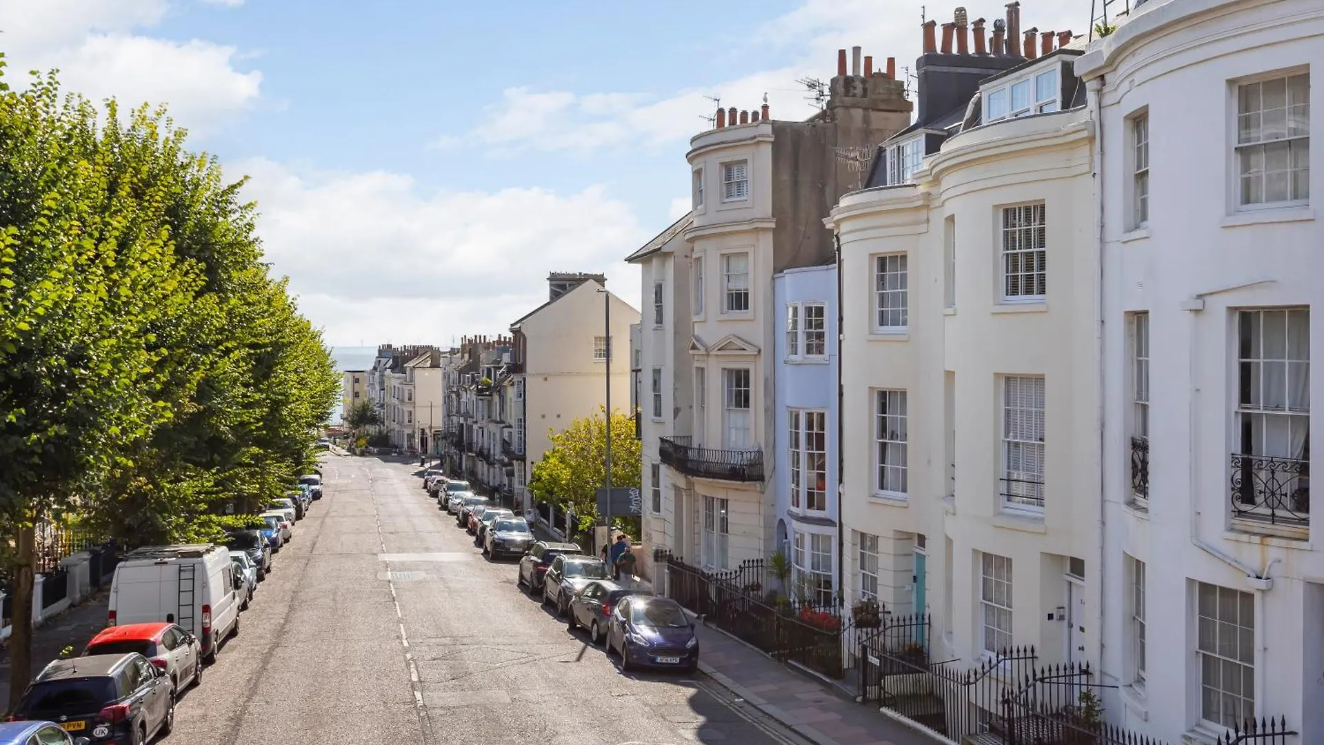 The Chic Coastal Retreat - 3Bd Apartment Brighton