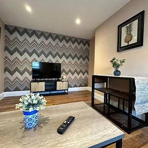 Apartment Funky 1 Bedroom Next To The Sea, Brighton